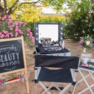 GLITTER MAKE UP STATION — Art performer, Performance Lab Ibiza