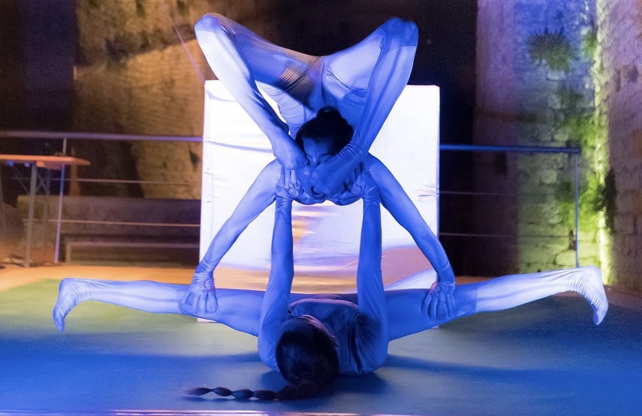 ACROBAT SISTERS — Circus performer, Performance Lab Ibiza